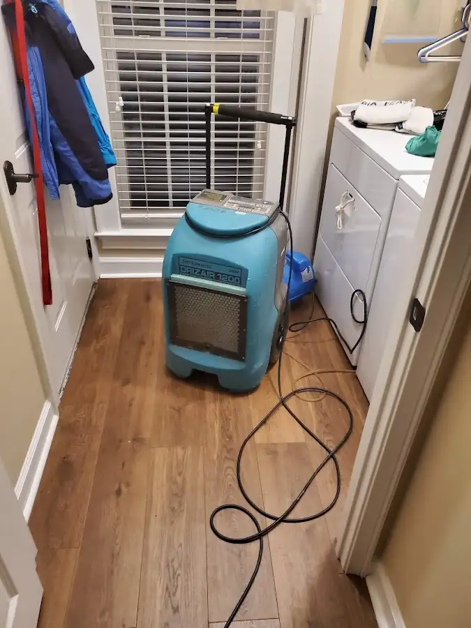 Commercial dehumidifier deployed for Flood Damage Cleanup in Seabrook